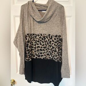 Maurice’s 2x light tunic sweater